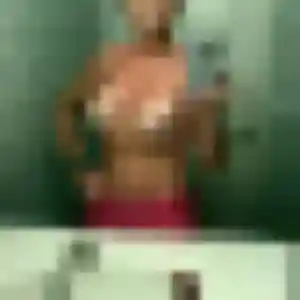 Roxane, 26 ans, connectée à Aiglemont pour un plan cul