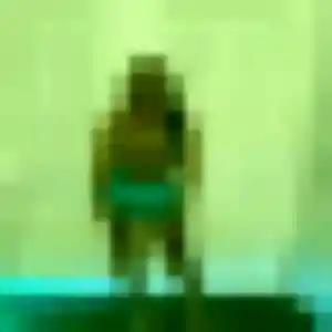 Flore, 22 ans, connectée à Alba-la-Romaine pour une rencontre coquine