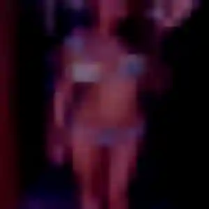 Laetitia, 45 ans, en ligne à Allonville pour un plan cul
