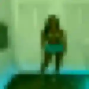 Sonia de Ally, 35 ans - plan cul discret