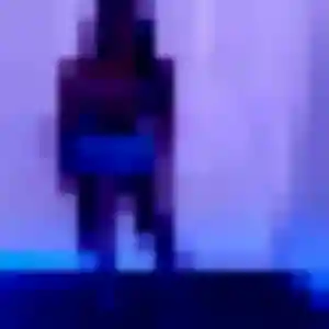 Ines, fille de 23 ans propose plan cul à Annay