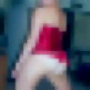 Alexandra, 30 ans, dispo pour plan cul à Arlanc