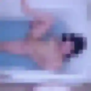 Noemie, fille de 32 ans veut plan cul à Arles