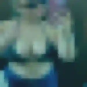 Rejoins Ludivine, 26 ans à Armentières en privé