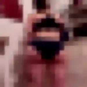 Irina (24 ans) à Aron attend un plan cul maintenant