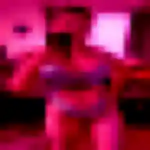 Josephine, 38 ans, connectée à Artenay pour un plan cul