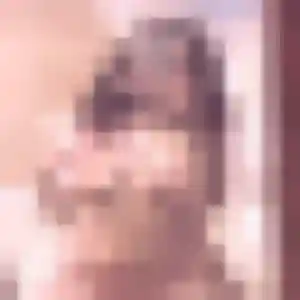 Photo de Geraldine à Auberives-sur-Varèze (42 ans) - plan cul discret