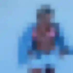 Lucienne (26 ans) à Autheuil-Authouillet attend une rencontre rapidement