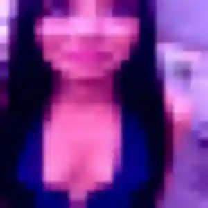 Sonia, femme de 23 ans propose plan cul à Baixas