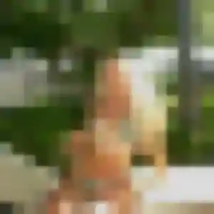 Anne-Sophie, 33 ans, disponible à Baneins pour un plan cul