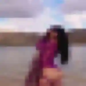 Sexy Eglantine, 34 ans à Barembach - la contacter