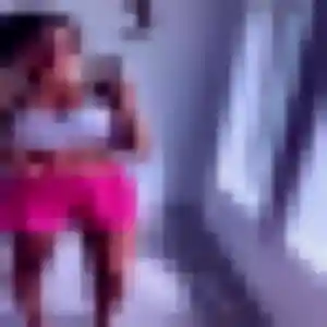 Chloe, 23 ans, connectée à Barenton pour un plan cul
