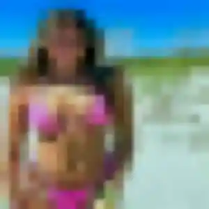 Photo privée de Maya, 25 ans à Bayel - rencontre coquine