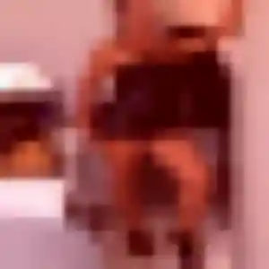 Contacte Maya, 27 ans à Belgentier en privé