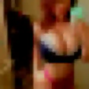 Lola, 38 ans, disponible à Belleville pour une rencontre coquine