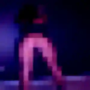 Rejoins Elsa, 30 ans à Belvédère gratuitement
