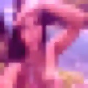 Elena, 26 ans, connectée à Bernières-sur-Mer pour une rencontre coquine