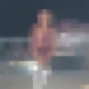 Kelly, femme de 23 ans propose plan cul à Bessenay