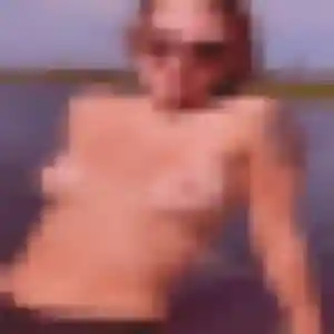 Laure, 36 ans, connectée à Béziers pour une rencontre coquine