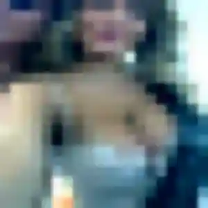 Nadia (26 ans) à Biziat propose un plan cul maintenant