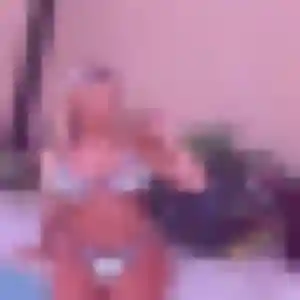 Daphne, 38 ans, cherche un plan cul à Blou