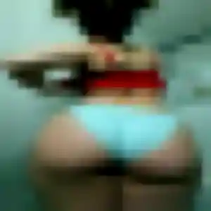 Photo privée de Germaine, 40 ans à Boé - plan discret