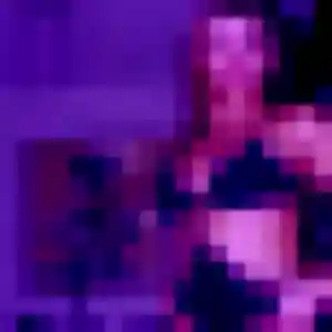Emma, 25 ans, en ligne à Bourguignon pour une rencontre coquine