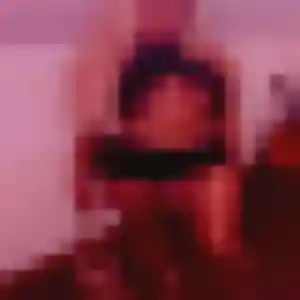 Sexy Zelie, 25 ans à Bouville - voir sa photo