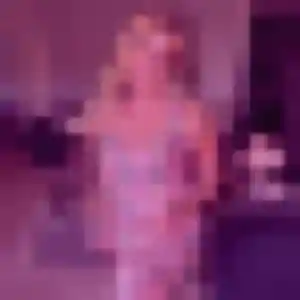 Belle Faustine, 29 ans à Bressolles - voir sa photo