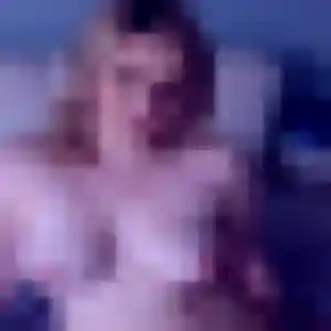 Photo exclusive de Viviane, 23 ans à Briastre - rencontre coquine