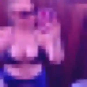 plan cul à Bricqueville-sur-Mer : profil de Nadia, 23 ans - accès libre