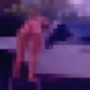 Rencontre Celine, 33 ans à Brizambourg en privé