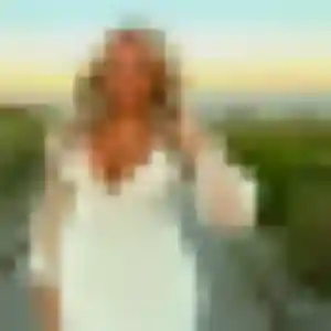 Henriette, 36 ans, disponible à Buellas pour un plan cul