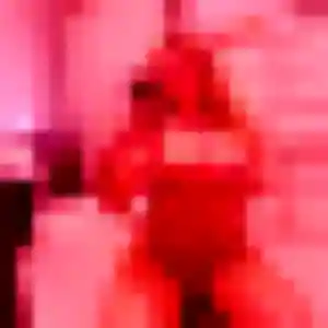 Josephine (34 ans) à Bullion cherche un plan cul ce soir
