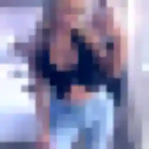 Giulia, 41 ans, en ligne à Bussières pour une rencontre coquine