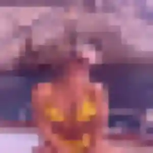 Lucienne, 36 ans, connectée à Cachan pour un plan cul