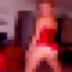 Jolie Emma-Rose, 28 ans à Cappelle-la-Grande - voir sa photo