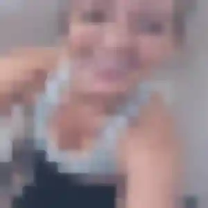 Victoria, 40 ans, cherche un plan cul à Carrières-sous-Poissy