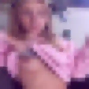 Sarah-Lou, 31 ans, connectée à Castelnau-de-Montmiral pour une rencontre coquine