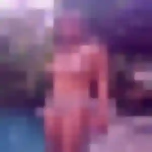 Lilas, 23 ans, en ligne à Cazères pour une rencontre coquine