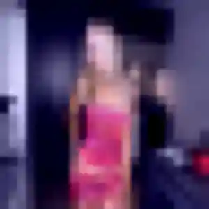 Photo de Isaure à Cellieu (27 ans) - plan cul discret