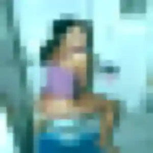 Roxane, 23 ans, cherche un plan cul à Champeix