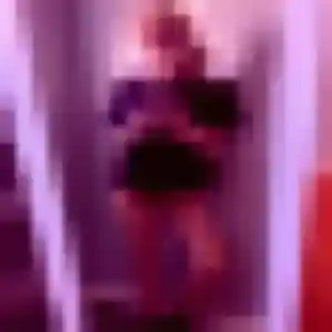 Rencontre Louise, 36 ans à Charmois-l'Orgueilleux en privé