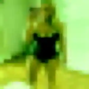 Emma (33 ans) à Chârost attend une rencontre aujourd'hui