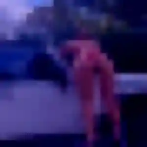 Photo sexy de Xenia, 42 ans à Château-Chervix - plan discret