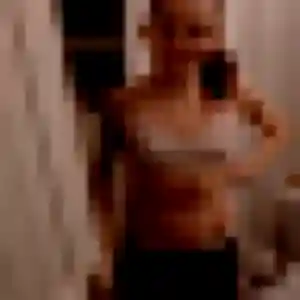 Veronique, 35 ans, disponible à Châteaufort pour une rencontre coquine