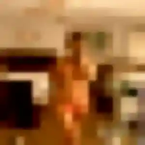 Jennifer, 36 ans, disponible à Châteauneuf-d'Ille-et-Vilaine pour un plan cul