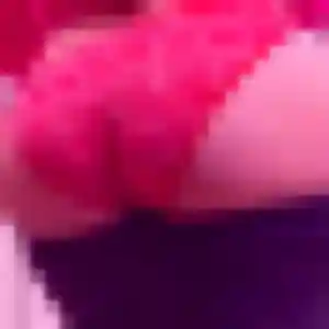 Nadia, 35 ans, en ligne à Châteauneuf-Grasse pour une rencontre coquine