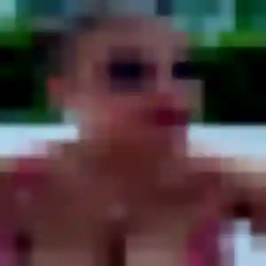 Xenia (41 ans) à Chazey-Bons attend une rencontre ce soir