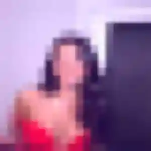 Chloe-Anne de Chevagny-les-Chevrières, 33 ans - plan cul discret